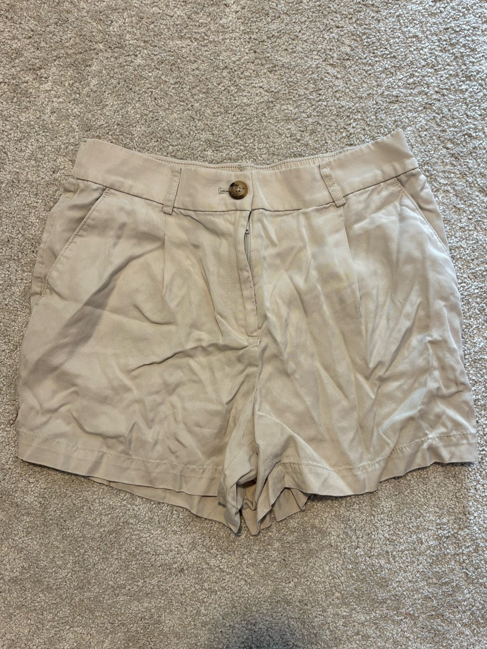 LOFT Khaki Shorts Size 4 High Rise Beige Neutral Classic Preppy